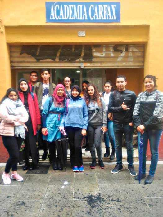 Academia Carfax grupo de personas